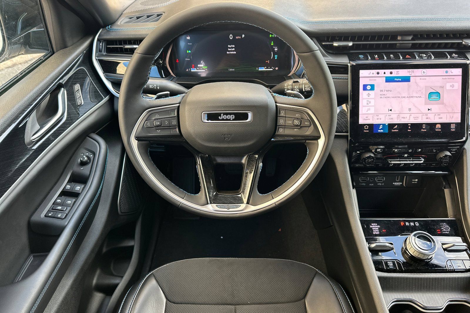 New 2023 Jeep Grand Cherokee Trailhawk w/ Advanced Protech Group II AWD/4WD image 13