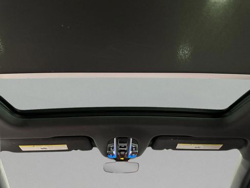 Used 2021 Porsche Cayenne S image 12