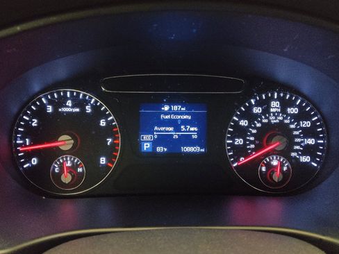 Used 2020 Kia Sorento L FWD image 23