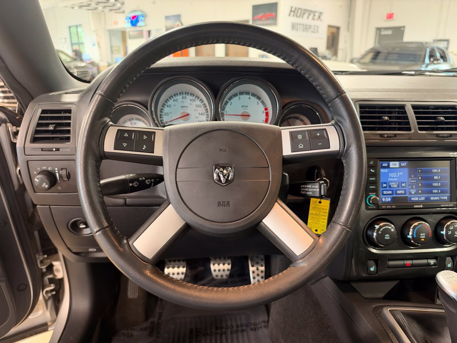 Used 2010 Dodge Challenger R/T RWD image 19