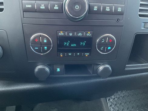 Used 2009 Chevrolet Silverado 2500 LT w/ Exterior Plus Package image 22