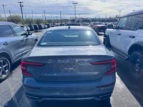 Used 2022 Volvo S60 B5 R-Design w/ Climate Package image 5