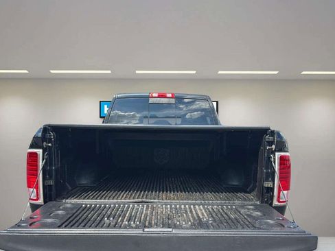 Used 2014 RAM 1500 Laramie AWD/4WD image 9