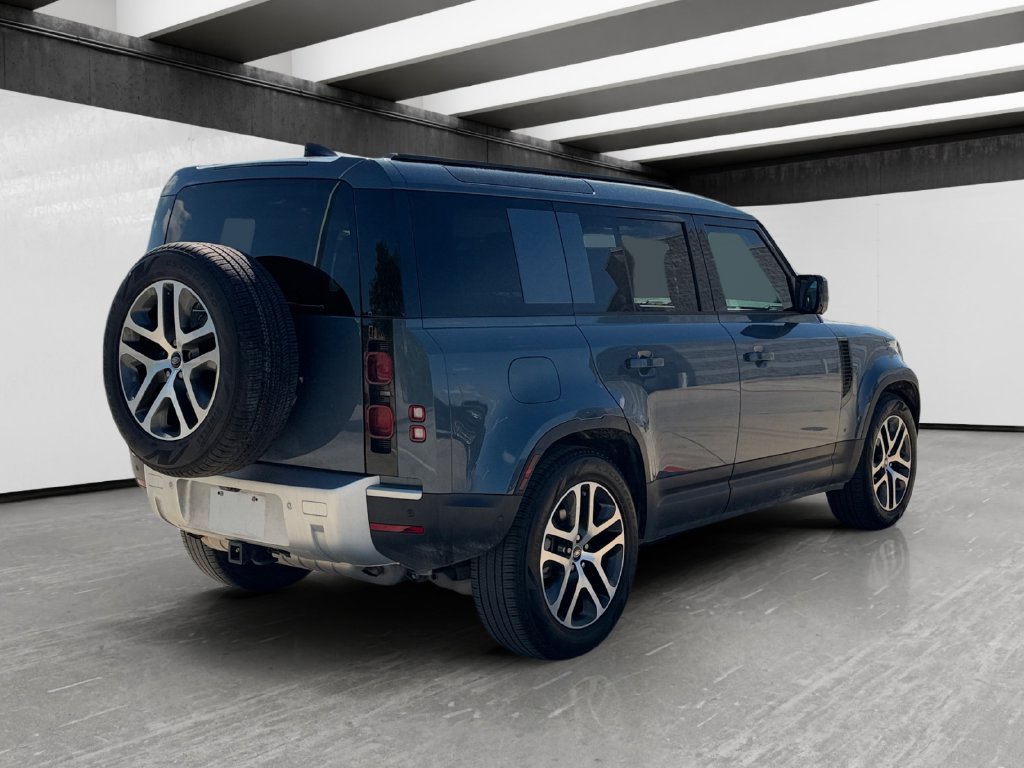 Used 2025 Land Rover Defender 110 S AWD/4WD image 5