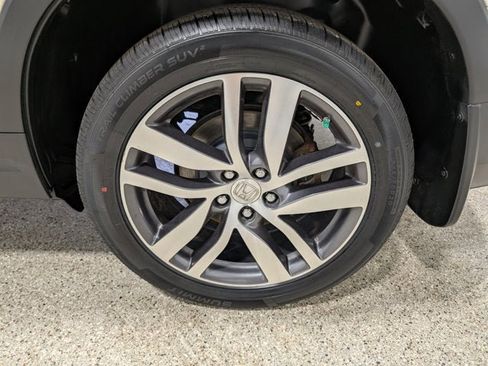 Used 2017 Honda Pilot Touring image 10