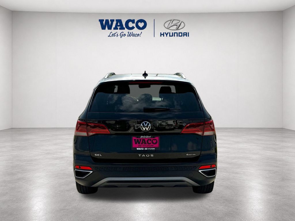 Used 2024 Volkswagen Taos SEL AWD/4WD image 7
