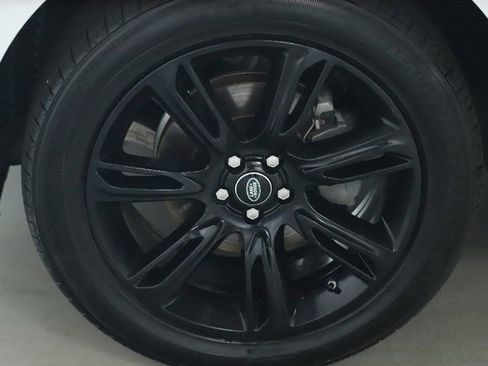 Used 2019 Land Rover Range Rover Velar S AWD/4WD image 39