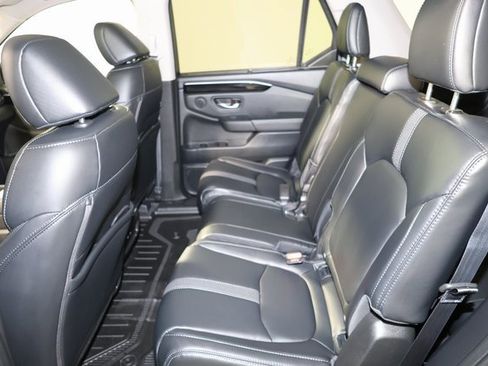 New 2025 Honda Pilot Touring image 24
