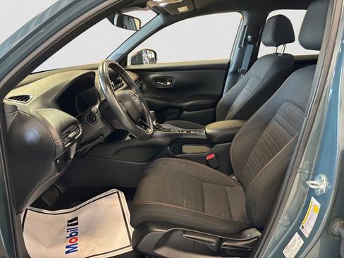 Used 2024 Honda HR-V Sport image 10