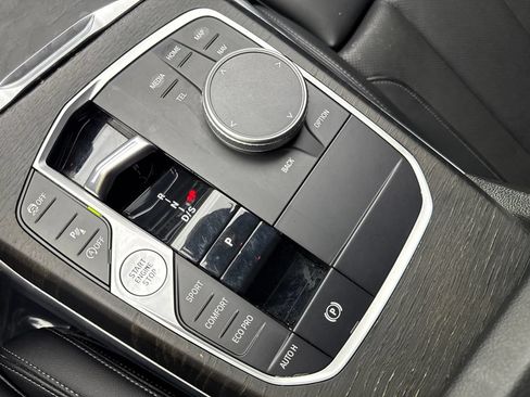 Used 2024 BMW 330i Sedan w/ Convenience Package RWD image 69