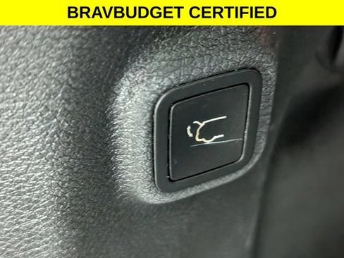 Used 2019 Jeep Cherokee Latitude Plus w/ Comfort/Convenience Group AWD/4WD image 29