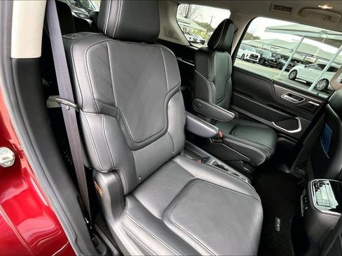 Certified 2025 INFINITI QX80 Luxe image 39