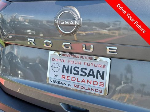Used 2023 Nissan Rogue SV FWD image 26