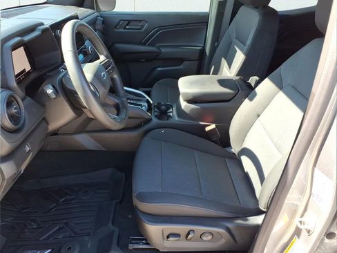 Used 2024 Chevrolet Colorado Trail Boss w/ Technology Package image 15