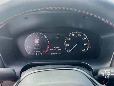 Used 2025 Honda HR-V Sport image 12