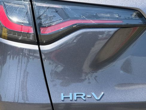 Certified 2025 Honda HR-V LX image 27
