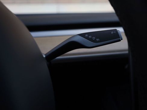 Used 2023 Tesla Model Y Performance AWD/4WD image 35