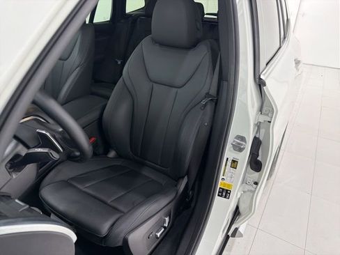 Used 2019 BMW X3 xDrive30i w/ Driving Assistance Package AWD/4WD image 13