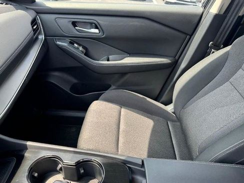 Certified 2026 Nissan Rogue SV FWD image 13