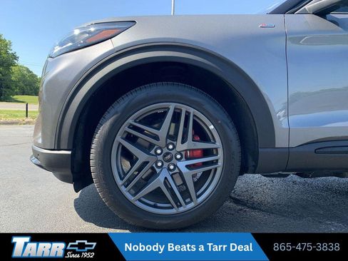 Used 2025 Ford Explorer ST-Line w/ ST-Line Street Pack AWD/4WD image 2