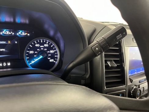 Used 2022 Ford F350 XLT image 23