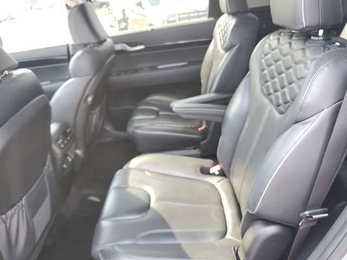 Used 2021 Hyundai Palisade Limited FWD image 13