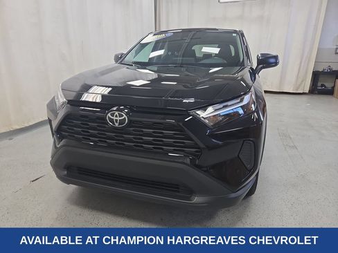 Used 2024 Toyota RAV4 LE AWD/4WD image 39