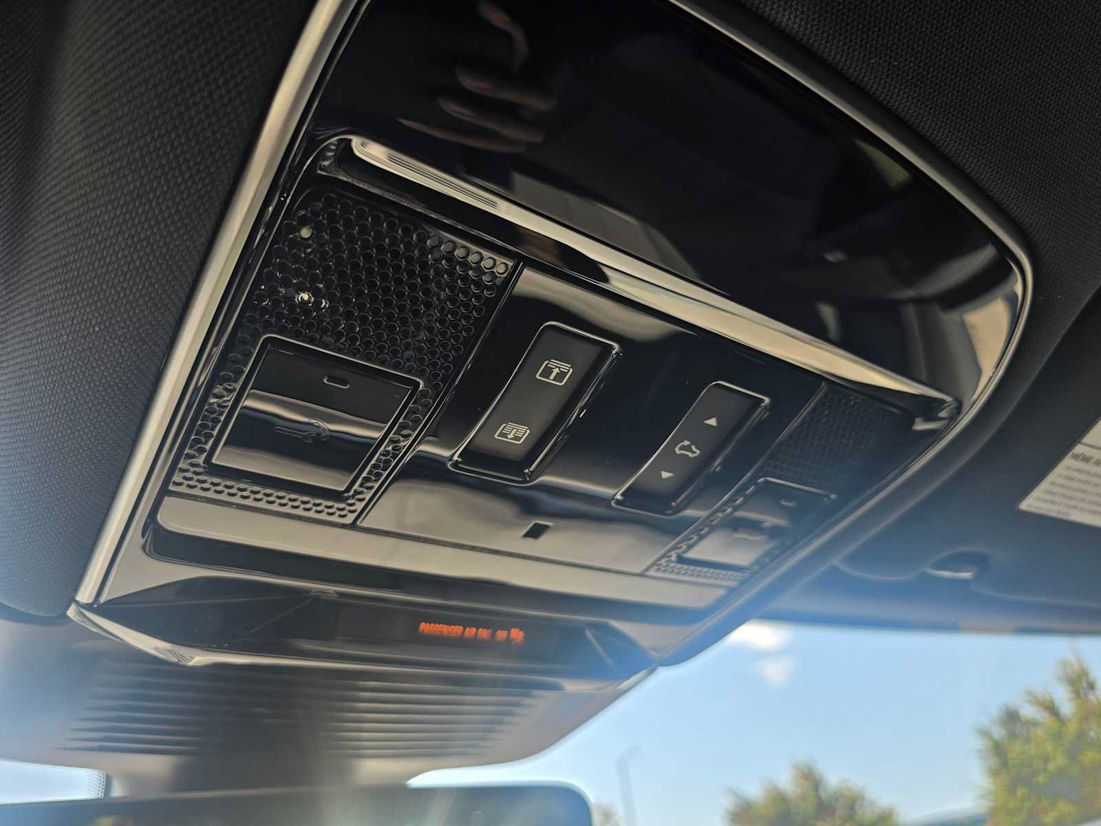New 2026 Land Rover Range Rover Sport SE AWD/4WD image 33