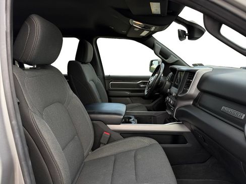Used 2020 RAM 1500 Big Horn AWD/4WD image 25