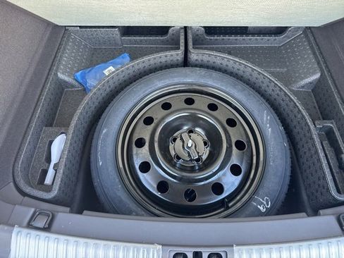 Used 2021 Lincoln Nautilus Reserve w/ Cargo Utility Package image 19