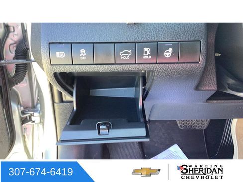 Used 2022 Toyota Camry SE FWD image 18