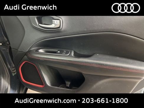 Used 2018 Jeep Compass Trailhawk w/ Navigation Group AWD/4WD image 10