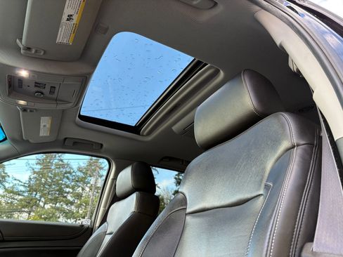 Used 2015 GMC Yukon SLT w/ Open Road Package image 18