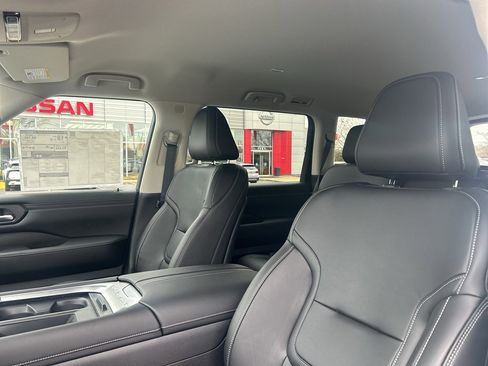 New 2026 Nissan Armada SV image 23