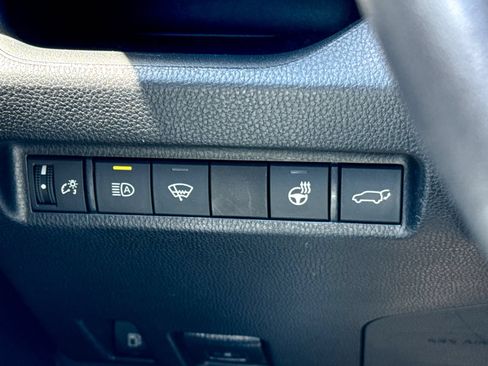 Used 2020 Toyota RAV4 XSE AWD/4WD image 30