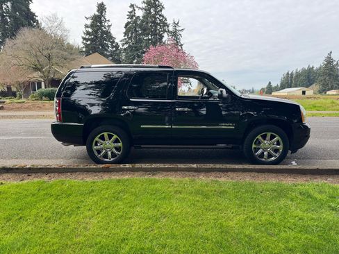 Used 2013 GMC Yukon Denali image 6