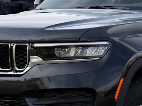 New 2025 Jeep Grand Cherokee Laredo w/ MOPAR Finishing Package image 6