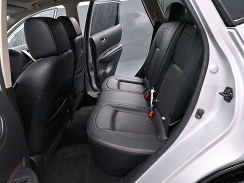 Used 2013 Nissan Rogue SL AWD/4WD image 30