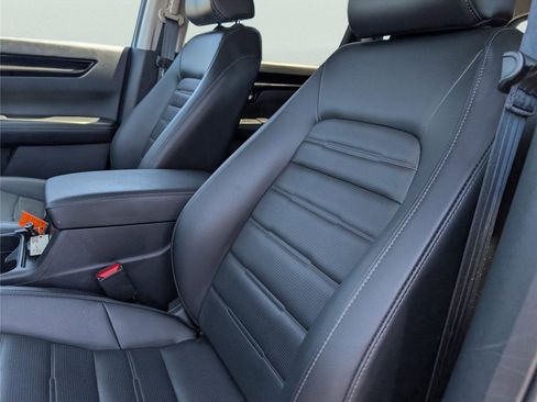 Used 2025 Honda CR-V EX-L image 11