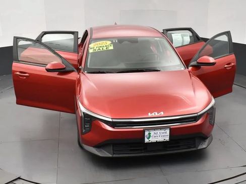 Used 2025 Kia K4 FWD image 10