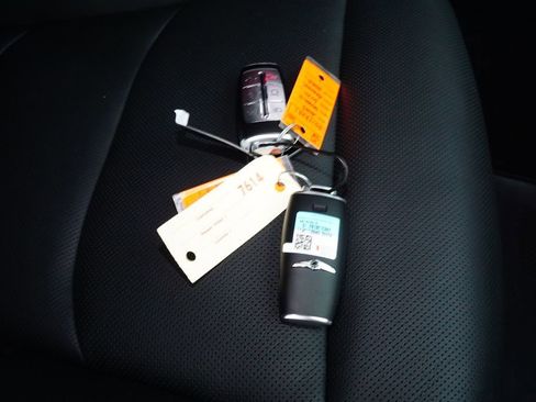 New 2025 Genesis GV70 2.5T Advanced w/ Advanced Package image 25