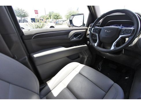 Used 2024 Chevrolet Tahoe Z71 w/ Z71 Off-Road Package AWD/4WD image 6