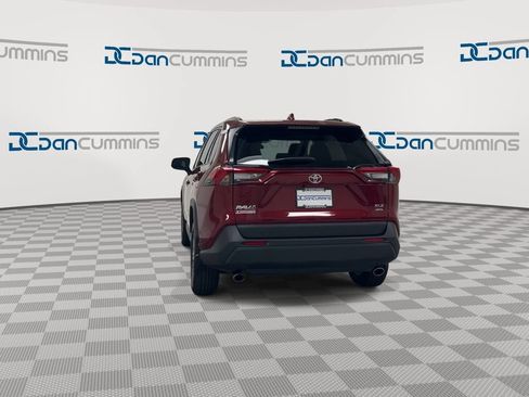 Used 2025 Toyota RAV4 XLE AWD/4WD image 7