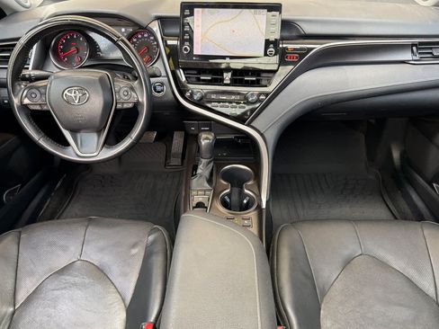 Used 2022 Toyota Camry XSE w/ Navigation Package FWD image 3