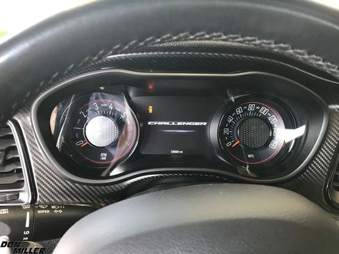 Certified 2020 Dodge Challenger R/T w/ Carbon/Suede Interior Package image 18