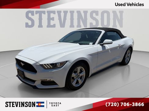 Used 2017 Ford Mustang Convertible RWD image 1