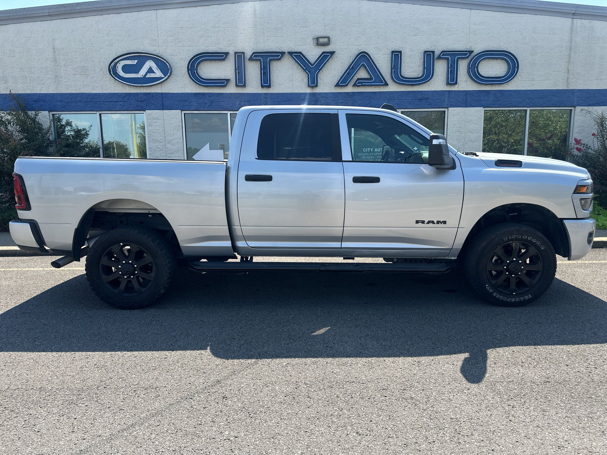 Used 2026 RAM 2500 Big Horn AWD/4WD image 3