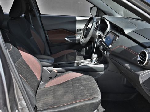 Used 2024 Nissan Kicks SR FWD image 13