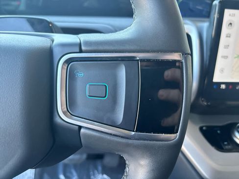 Used 2025 Ford Expedition Active image 14