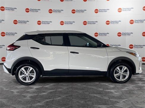New 2025 Nissan Kicks Play S image 6